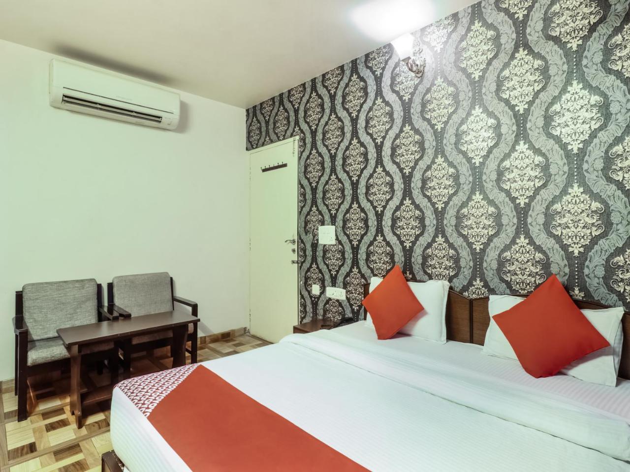 Hotel Oyo 6133 View 2*