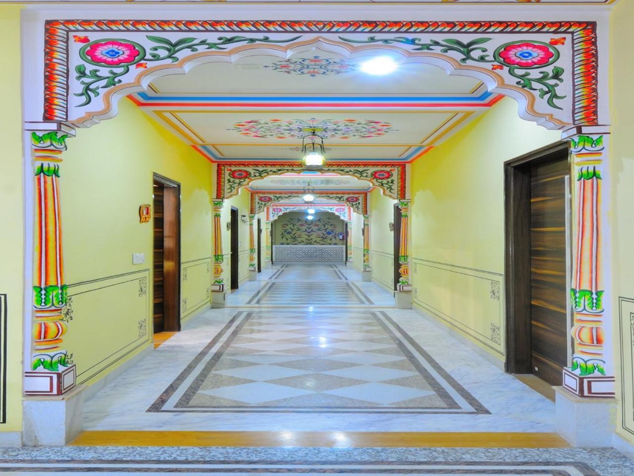 Hotel Jorawar A Heritage Haveli 3*