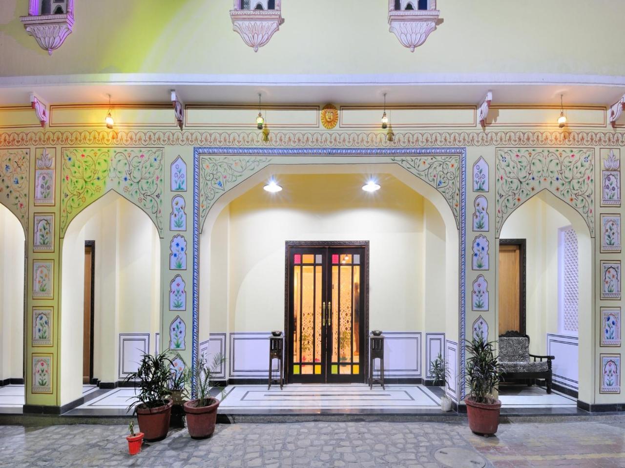 Hotel Jorawar A Heritage Haveli 3*