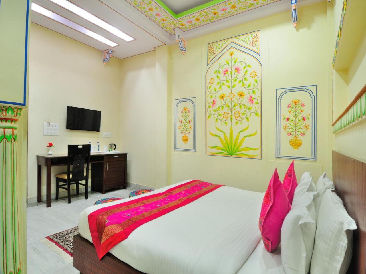 Hotel Jorawar A Heritage Haveli 3*
