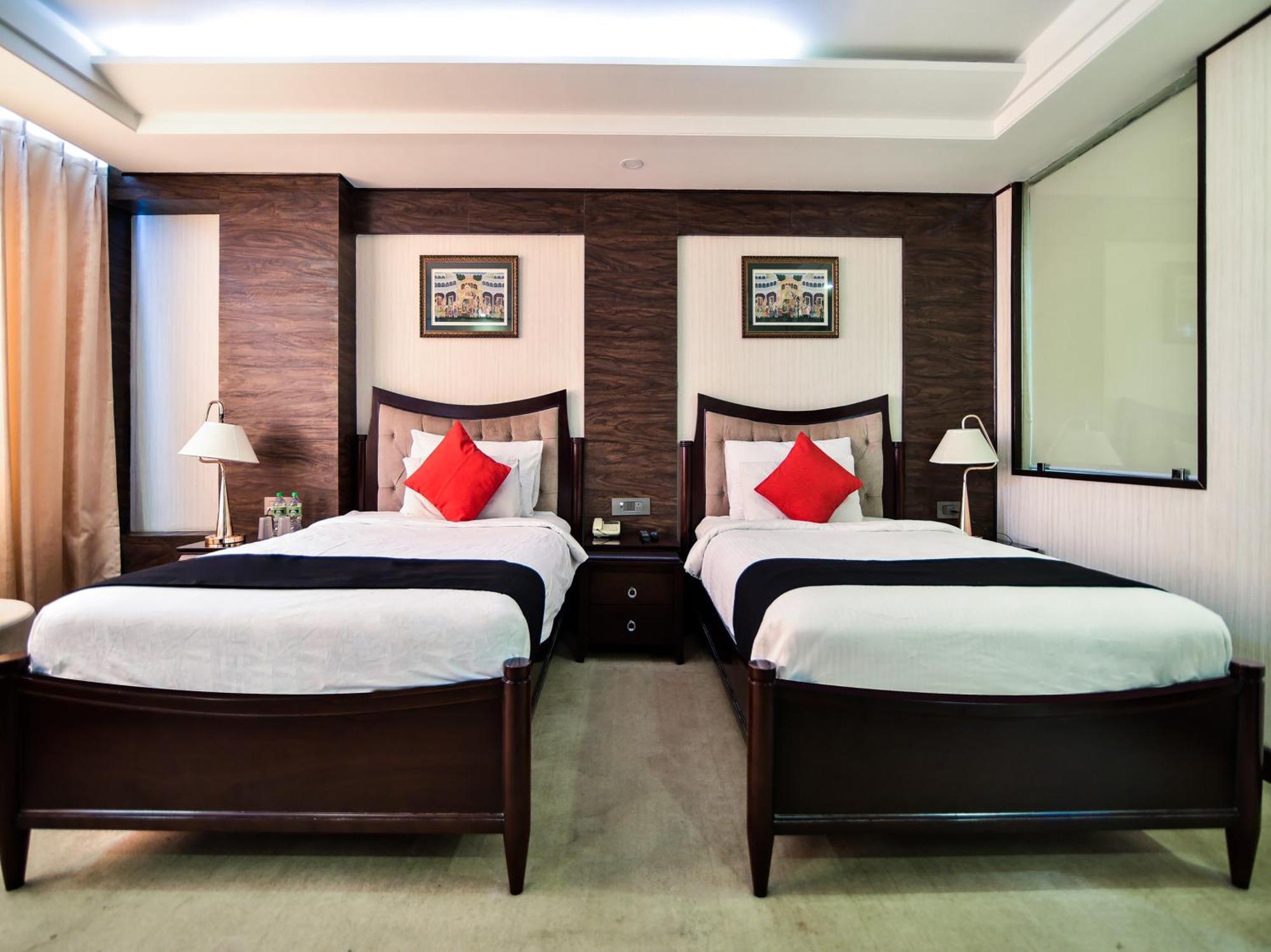 Hotel Polo And Jaipur