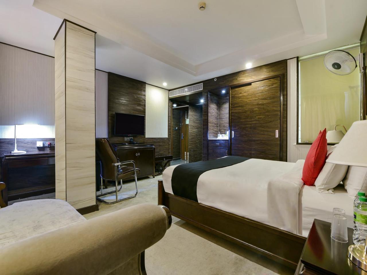 Hotel Polo And Jaipur