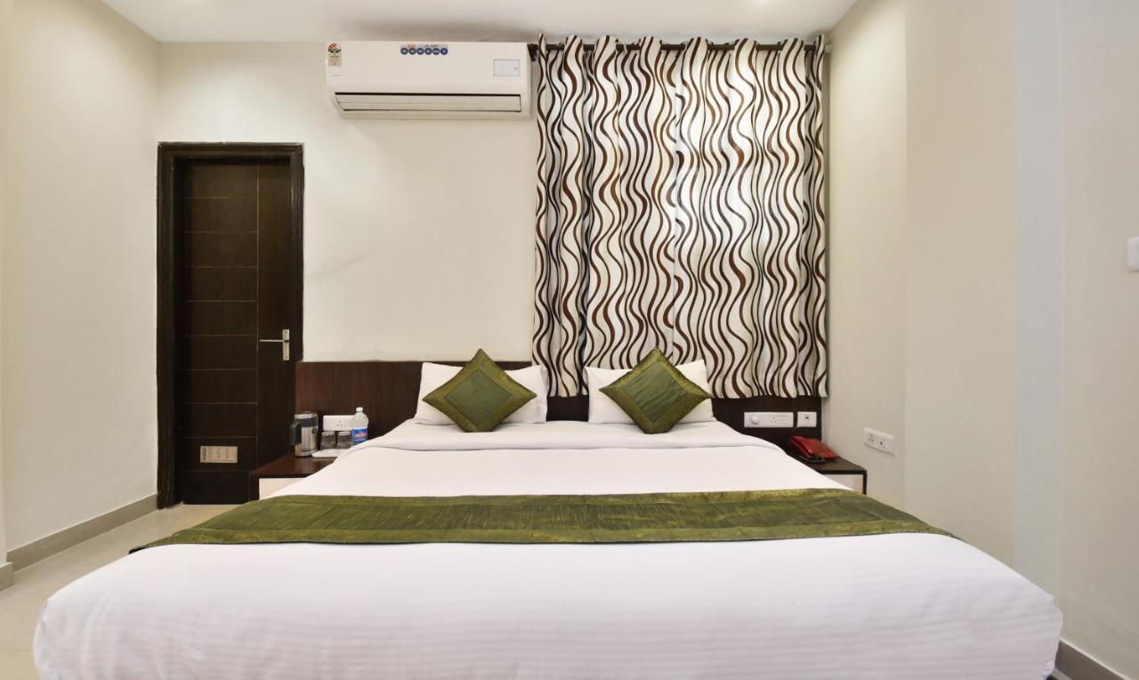 Oyo 9139 Pride Hotel