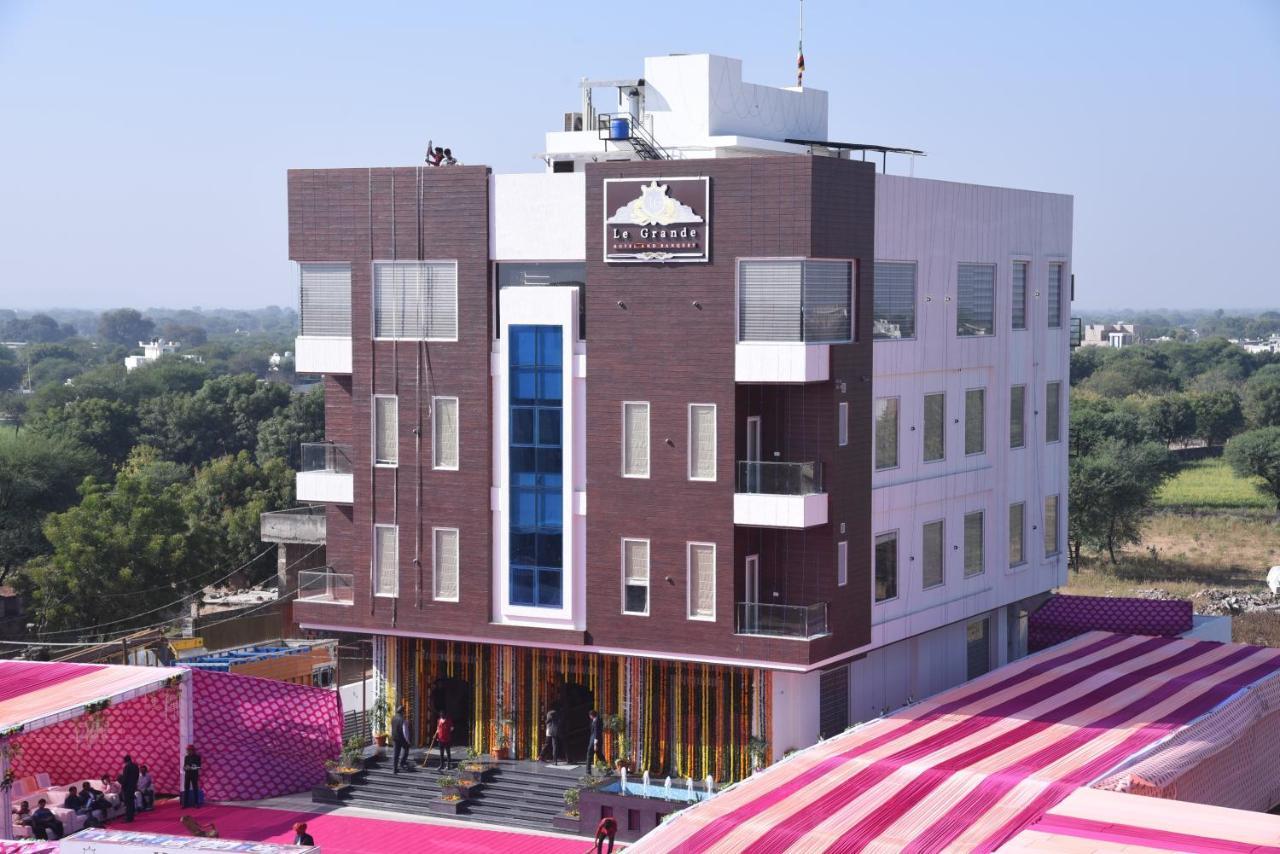 Hotel Le Grande 3*