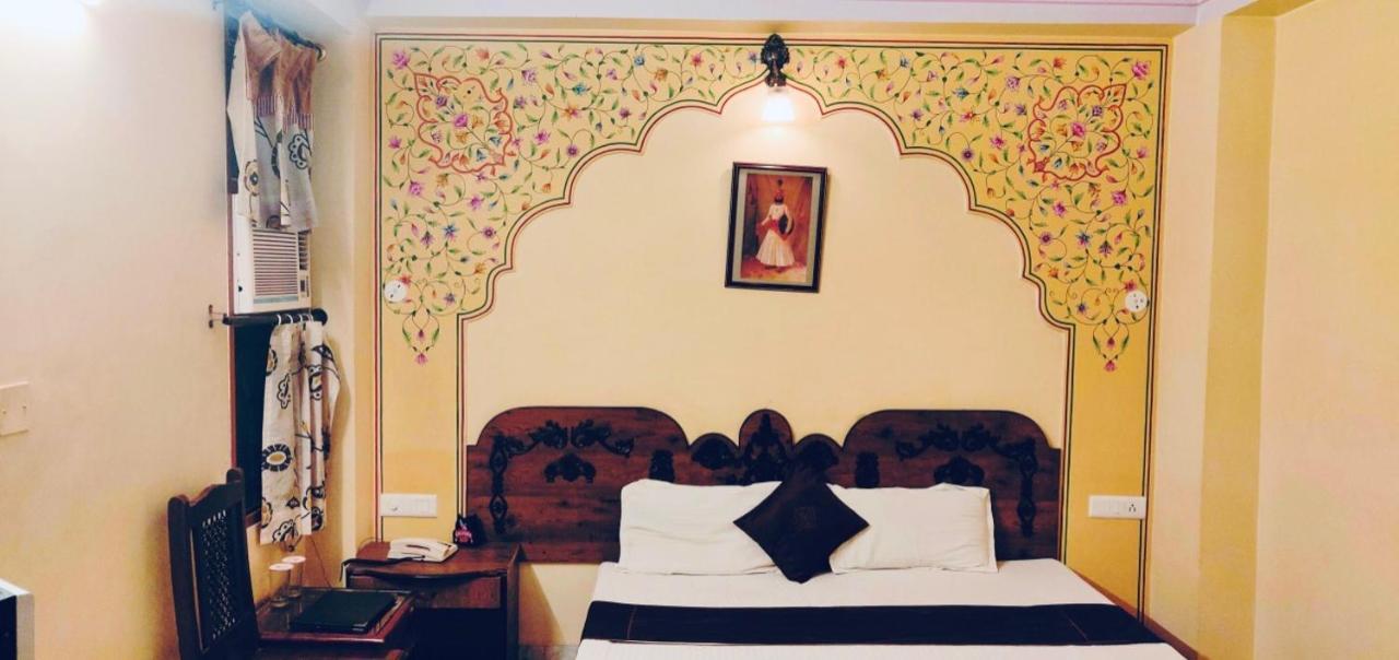 Gulab Garh Hotel