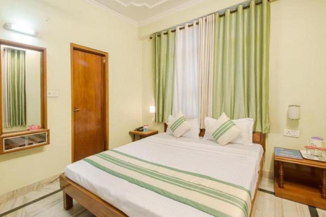 Madhav Palace 3* Jaipur