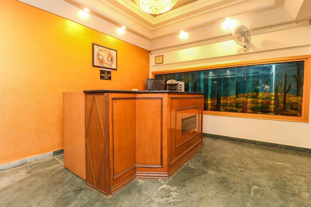 Paramount Hotel 3*