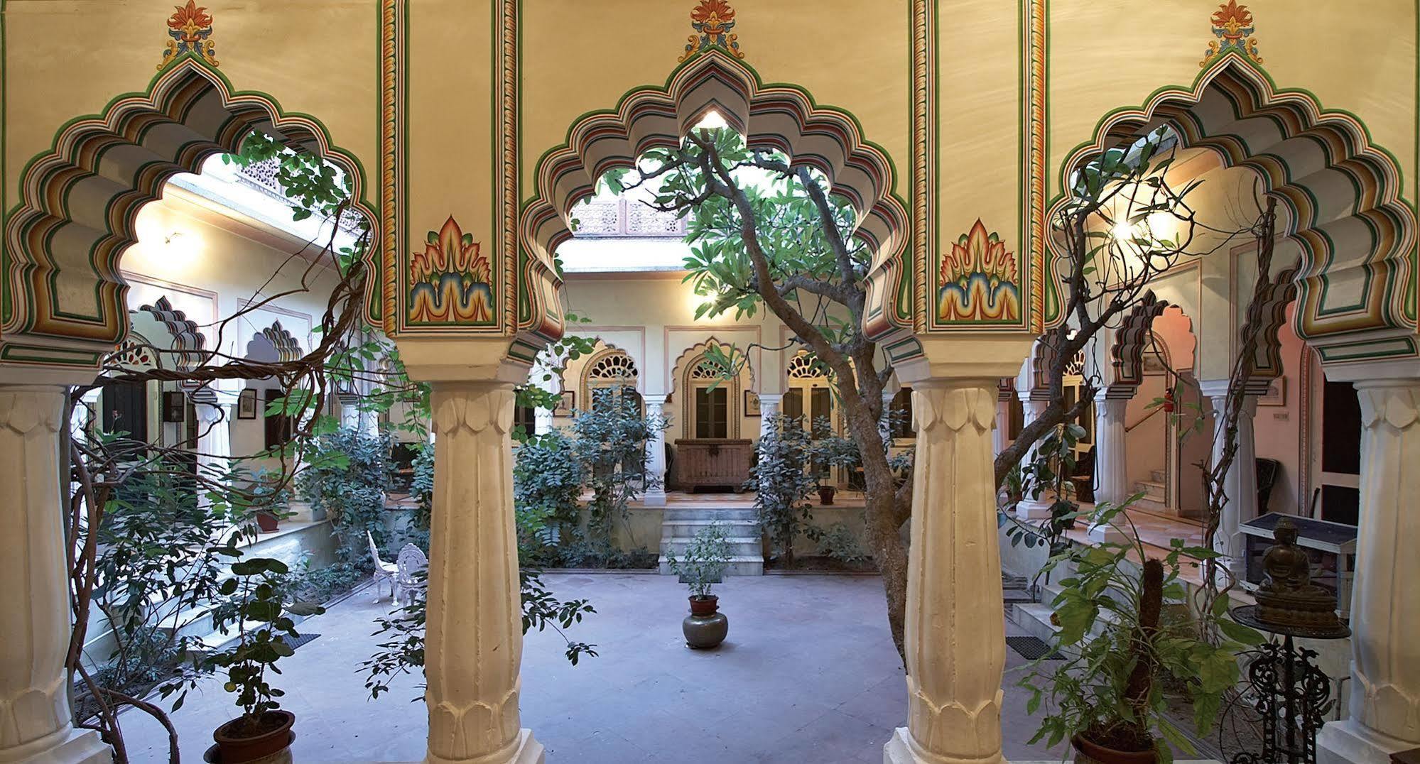 Hotel Alsisar Haveli - Heritage 4*