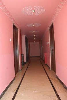 Oyo 2105 Royal Sheraton Hotel