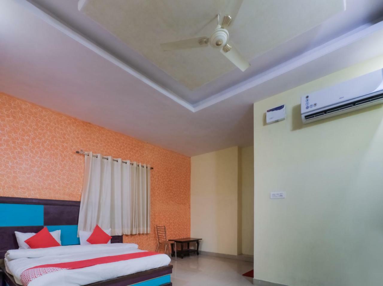 Hotel Oyo 24575 Prabhu