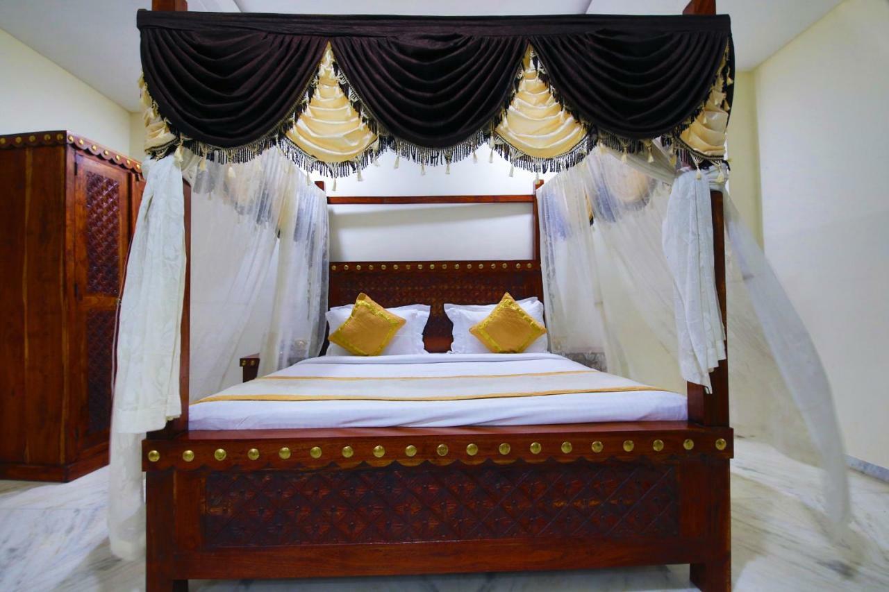The Jal Mahal Hotel 4*