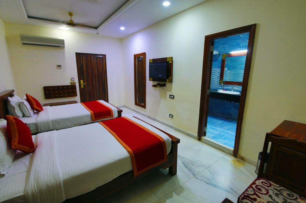 Hotel The Jal Mahal Jaipur
