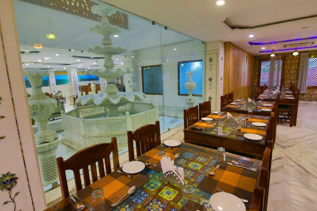 The Jal Mahal 4*