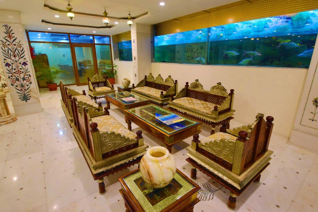 Hotel The Jal Mahal 4*