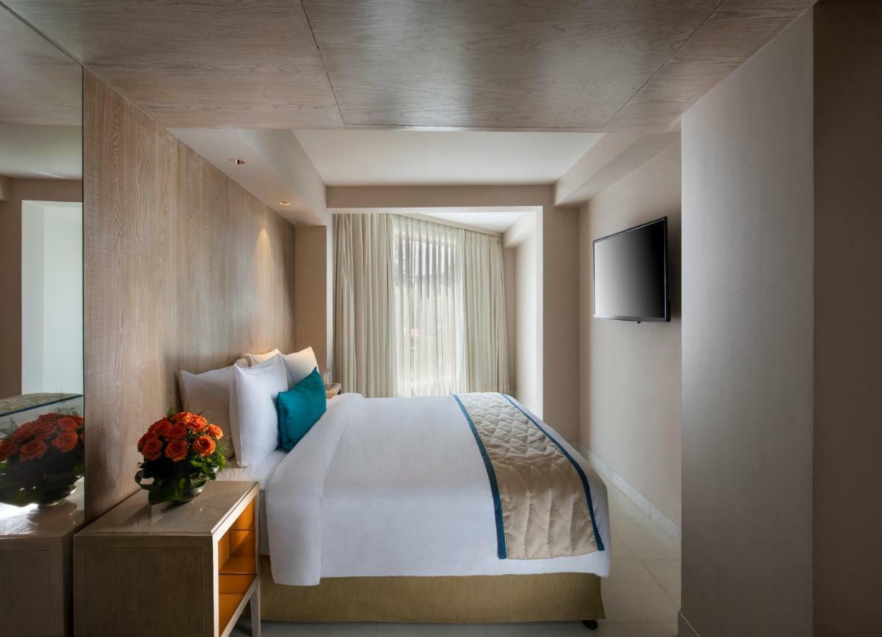 Hotel Sarovar Premiere 5*