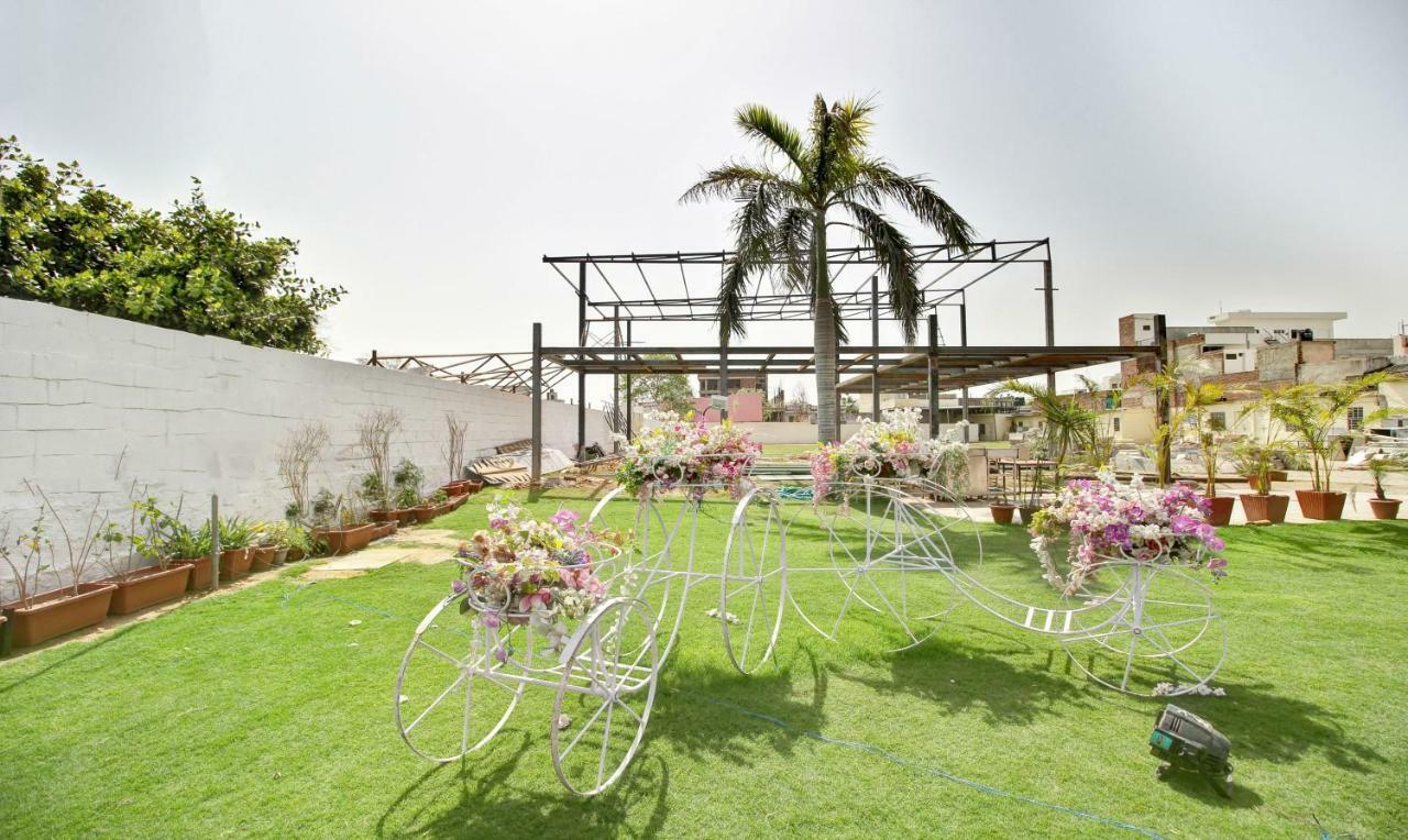 Treebo Trend Lagoon Hotel 3*
