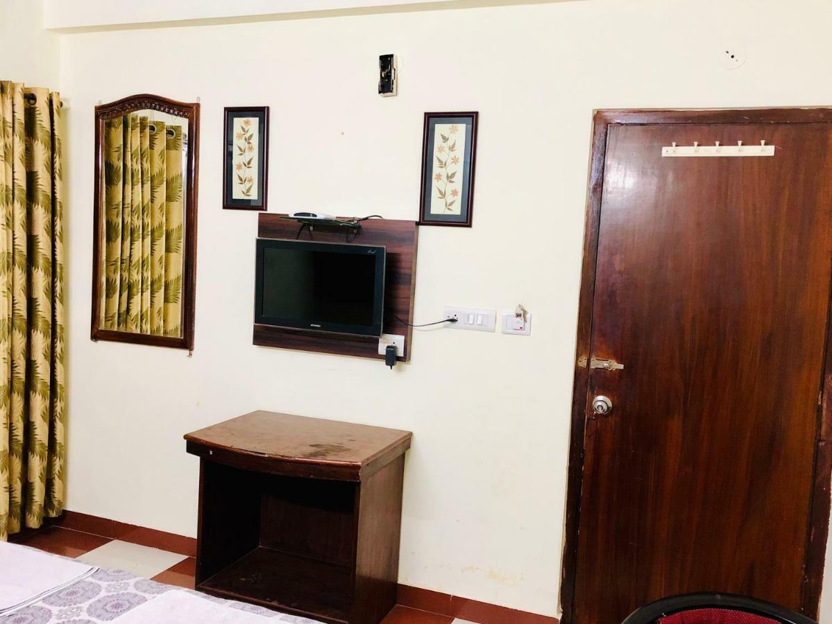 Hotel Classic Near Railway Station 3*