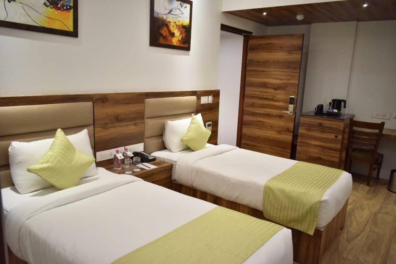 County Vaishali Nagar, Hotel