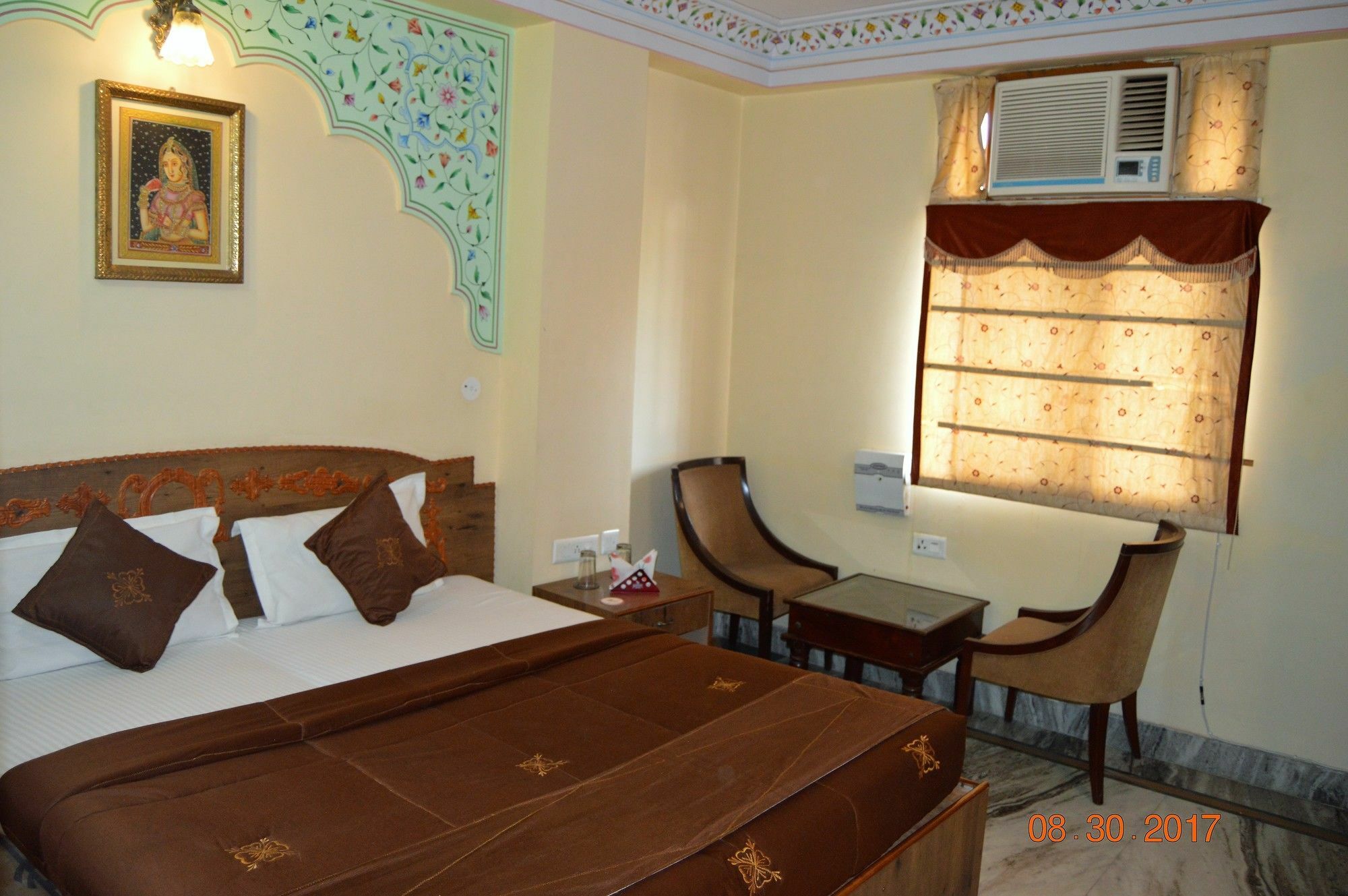 Hotel Gulab Garh