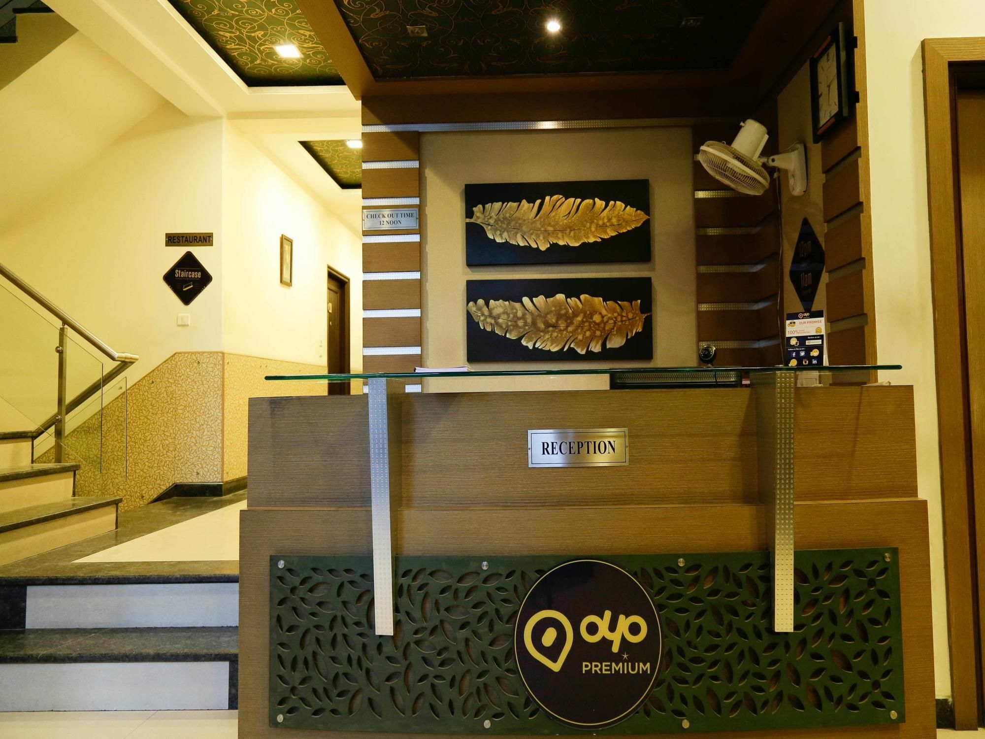 Oyo Premium Airport Extension Hotel Jaipur