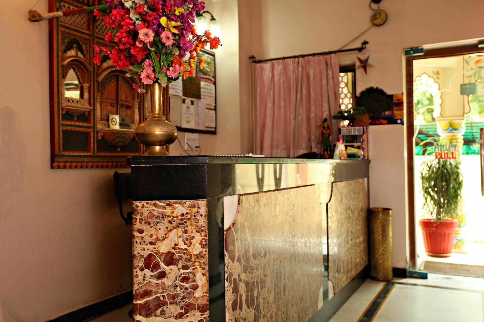Oyo Nbc Hasanpura Road Hotel Jaipur