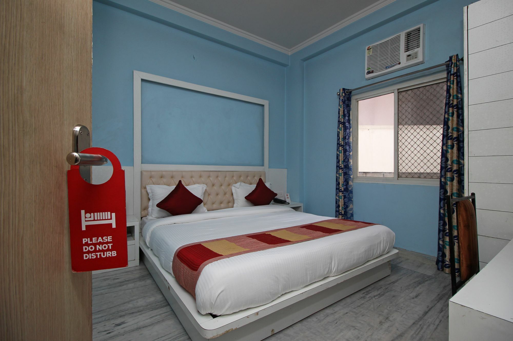 Oyo 9231 Jinesh Hotel 2*