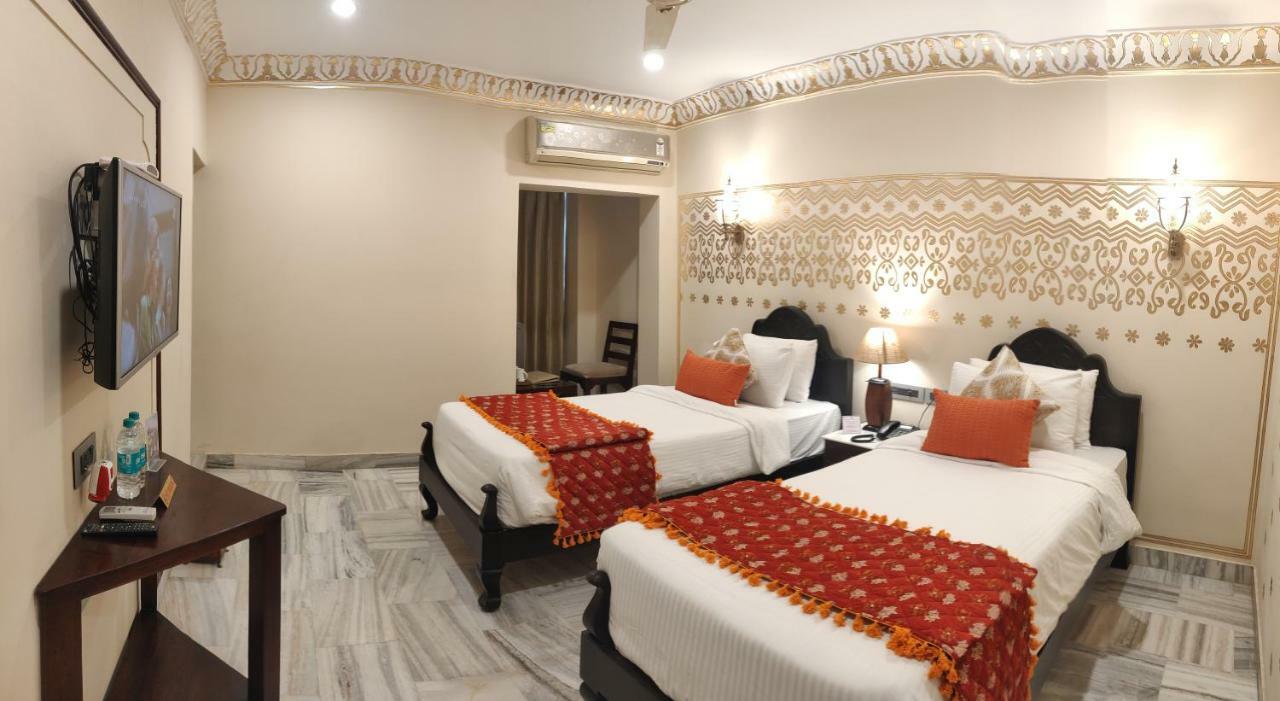 Laxmi Palace Heritage Boutique Hotel 4*