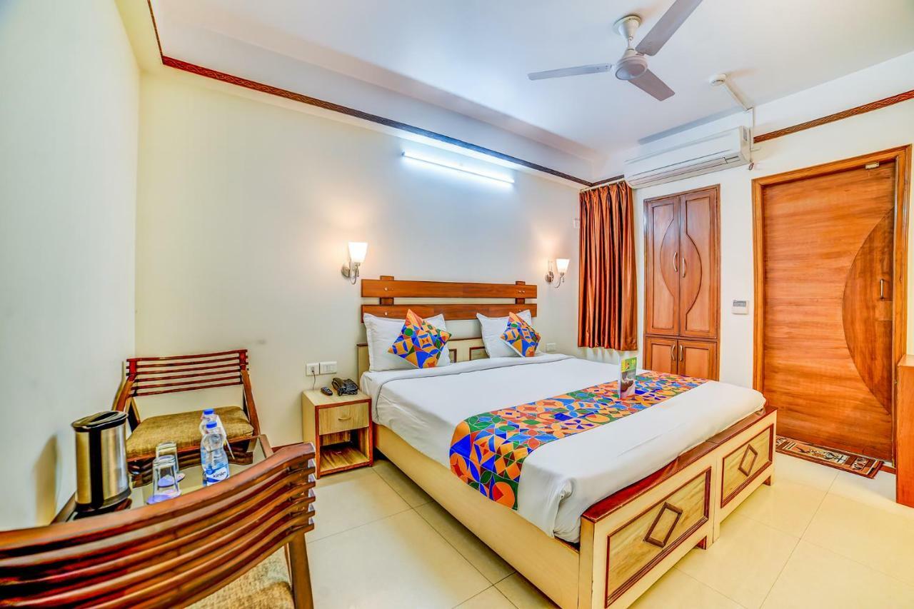 Kings Corner Hotel 3*