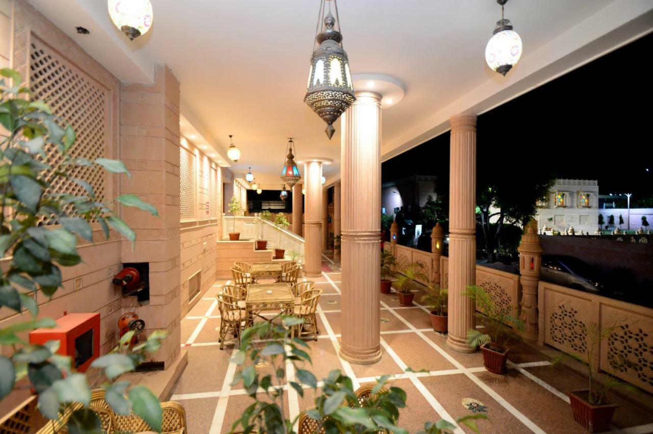 Lilypool - The Heritage Jalmahal 4*