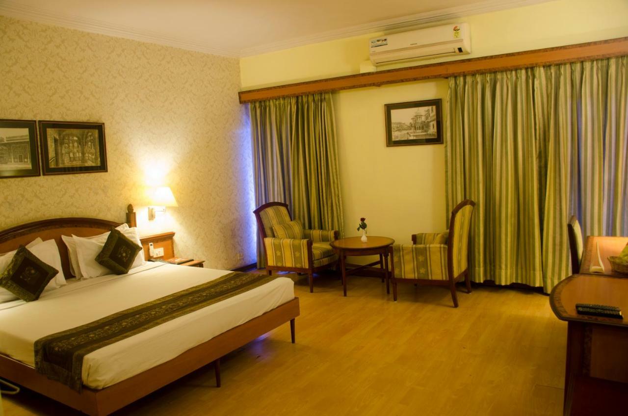 Hotel Hawa Mahal 3*