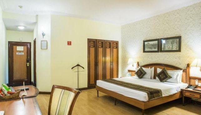 Hawa Mahal Hotel