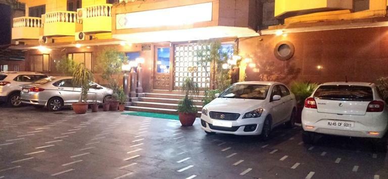 Hotel Hawa Mahal 3*