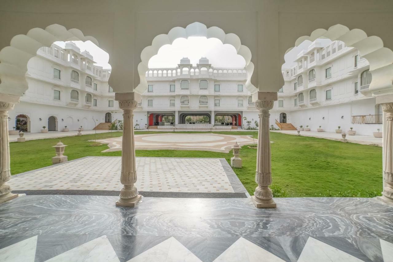 Zone Palace By The Park Resort 4*