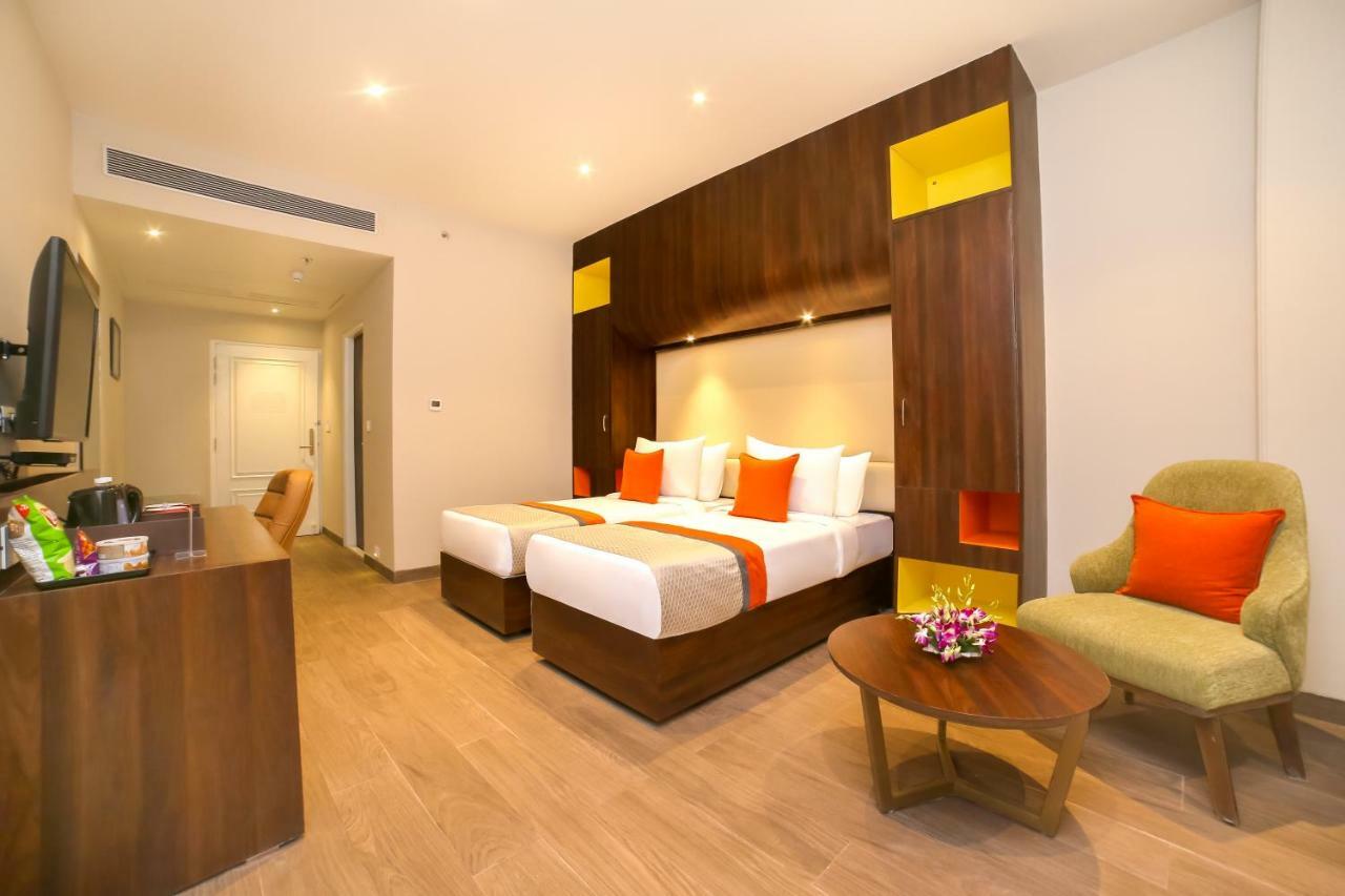 Zone Palace By The Park 4*