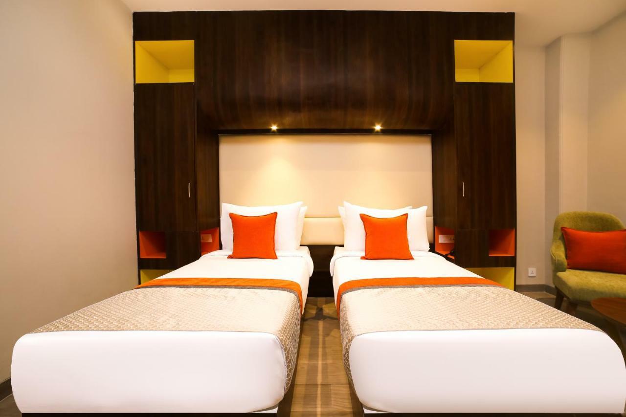 Zone Palace By The Park 4*