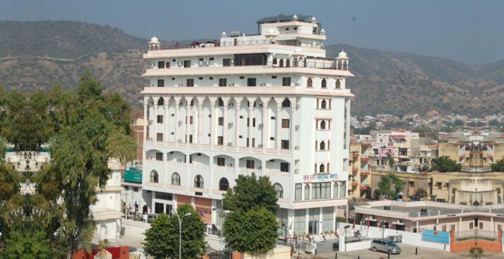 Fabhotel Amer Heritage Jaipur