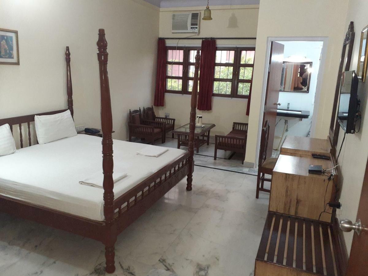 Anuraag Hotel 3*