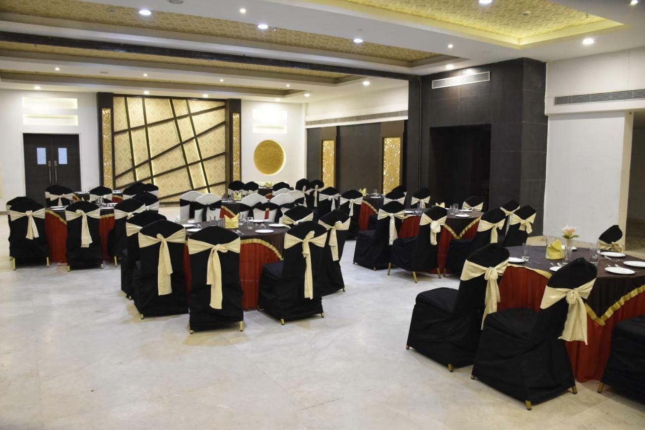 Jagrati Ananta Express Hotel 3*
