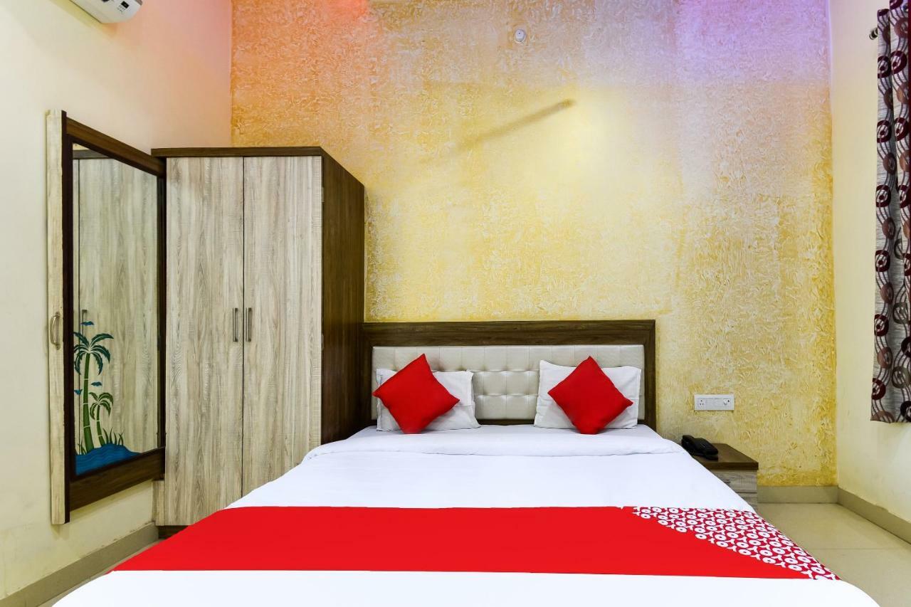 Oyo 44607 Glorious Hotel