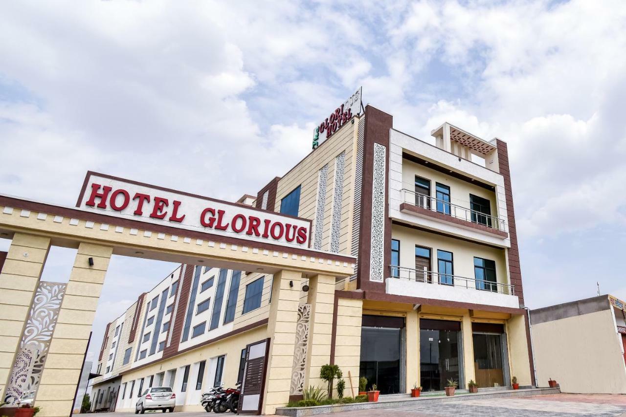 Oyo 44607 Glorious Hotel