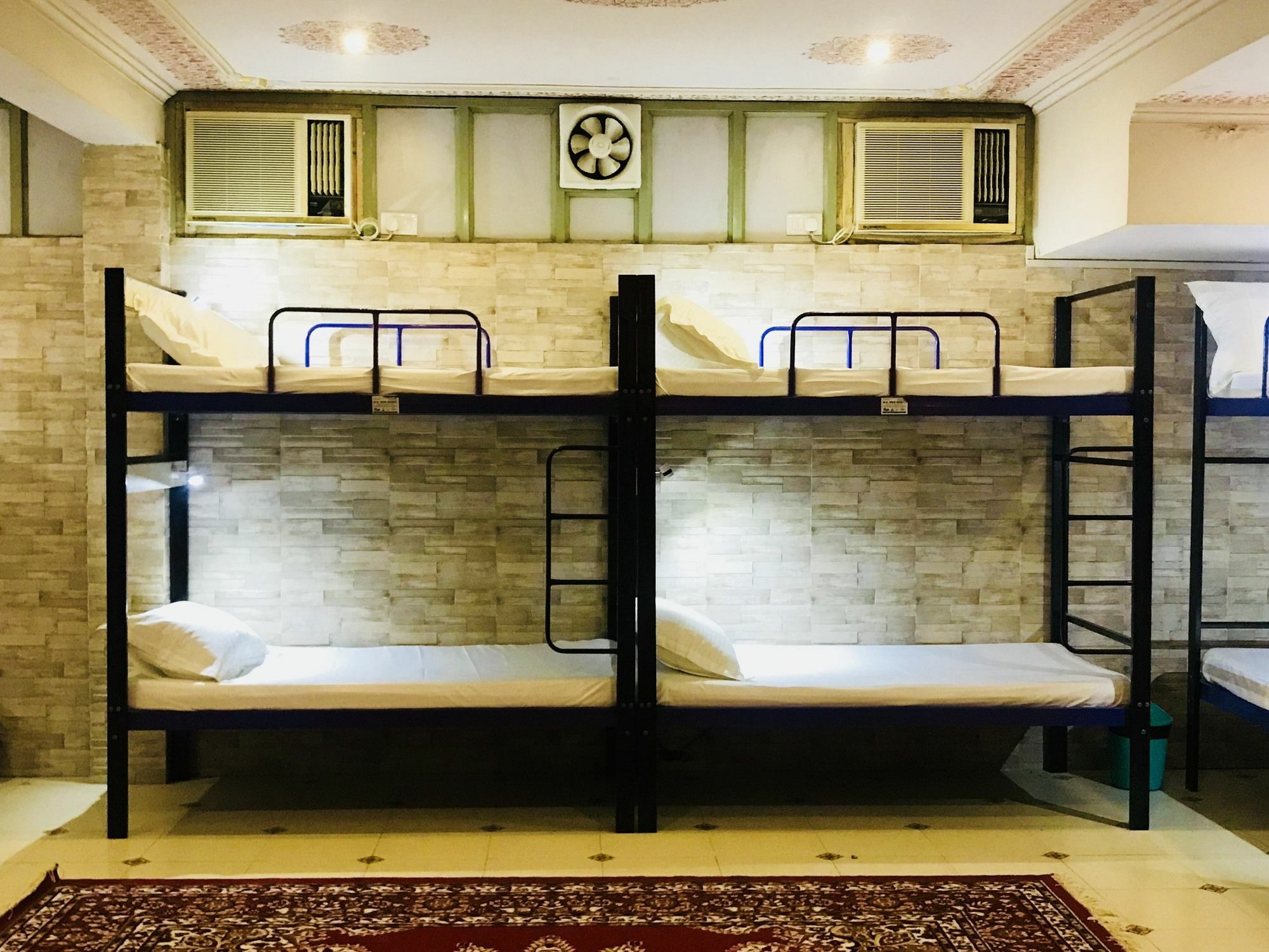 Classic Near Railway Station 3*
