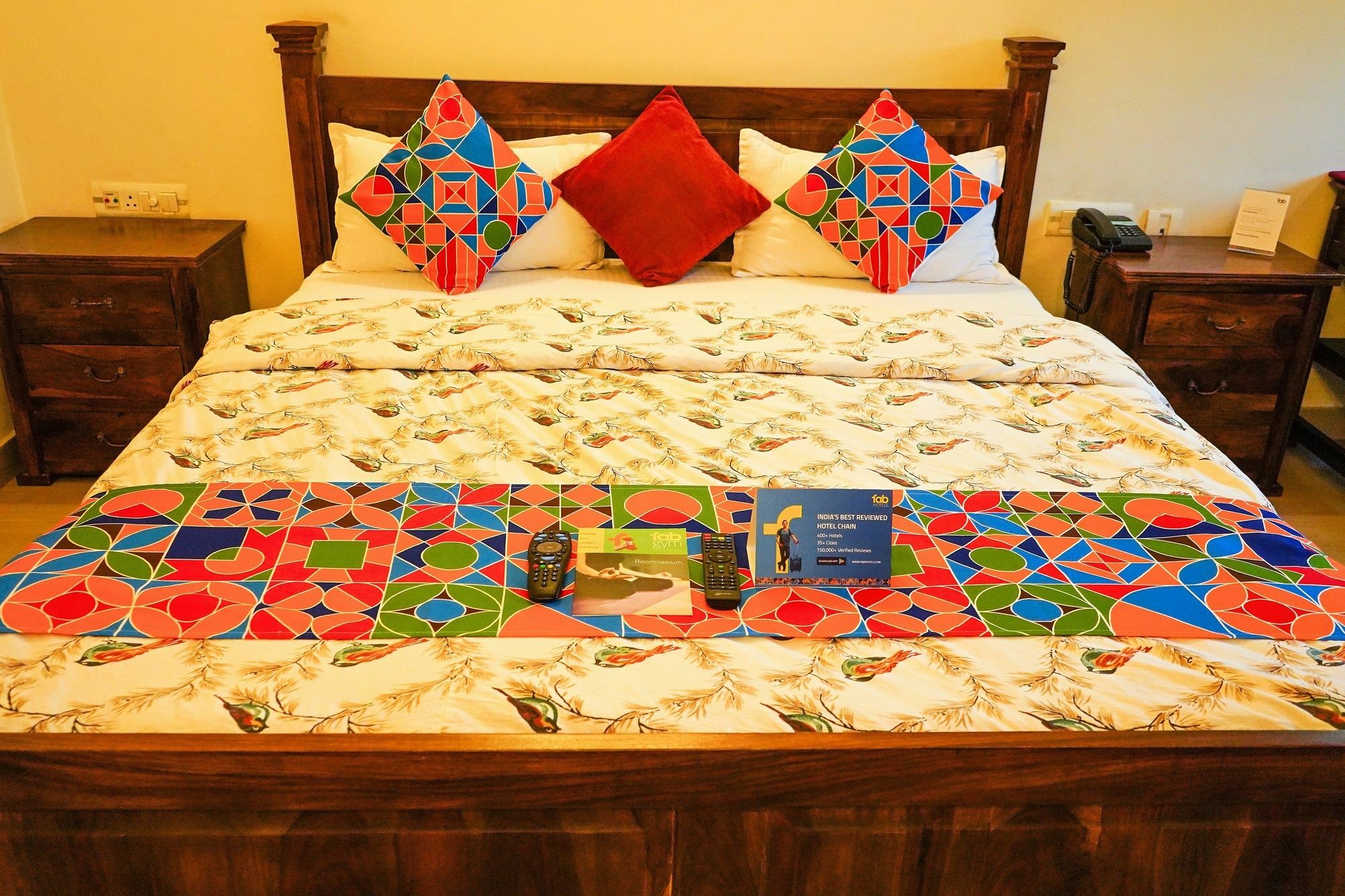 Raj Kothi Airport Hotel
