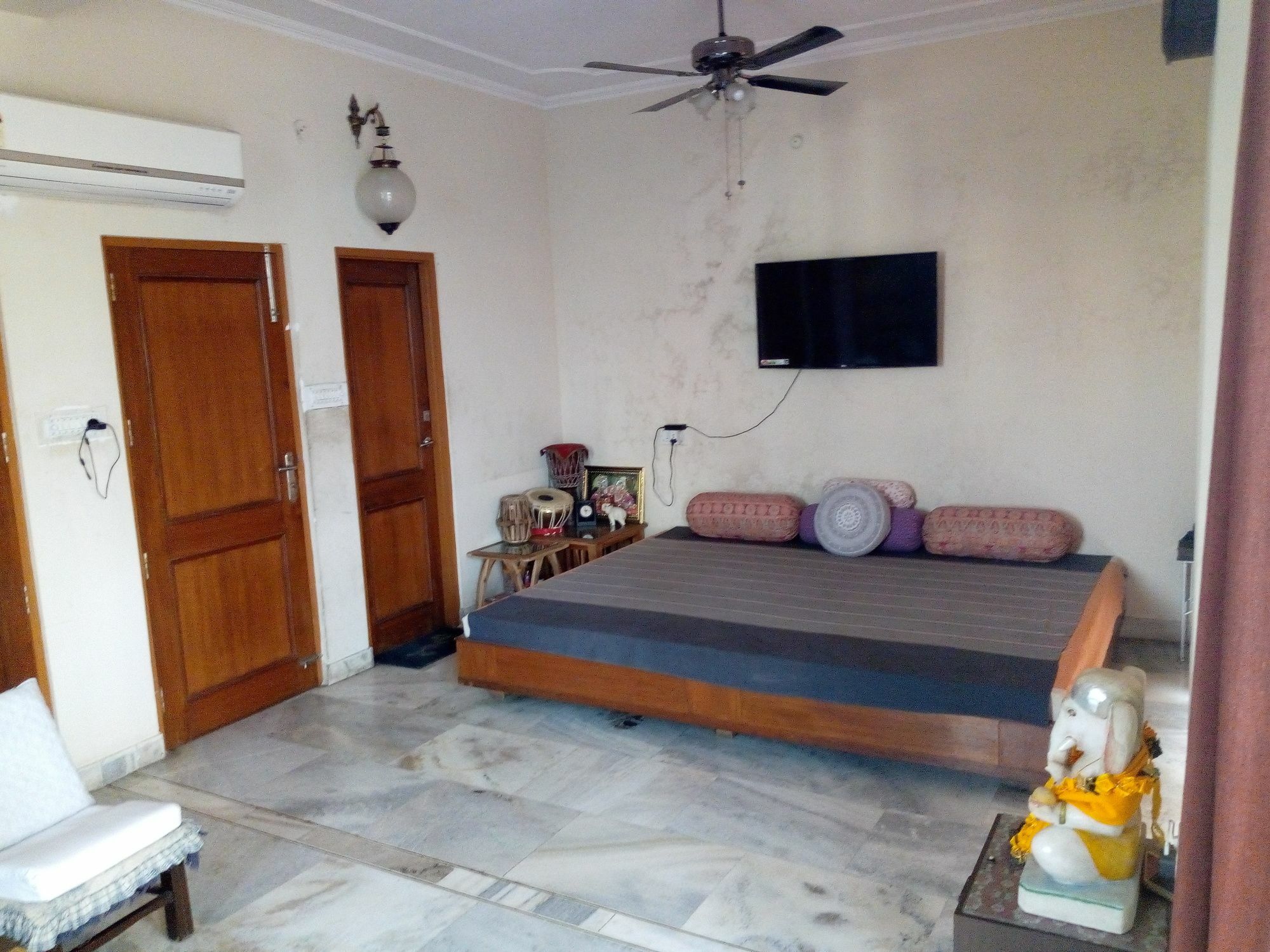 The Heera Haveli Homestay *