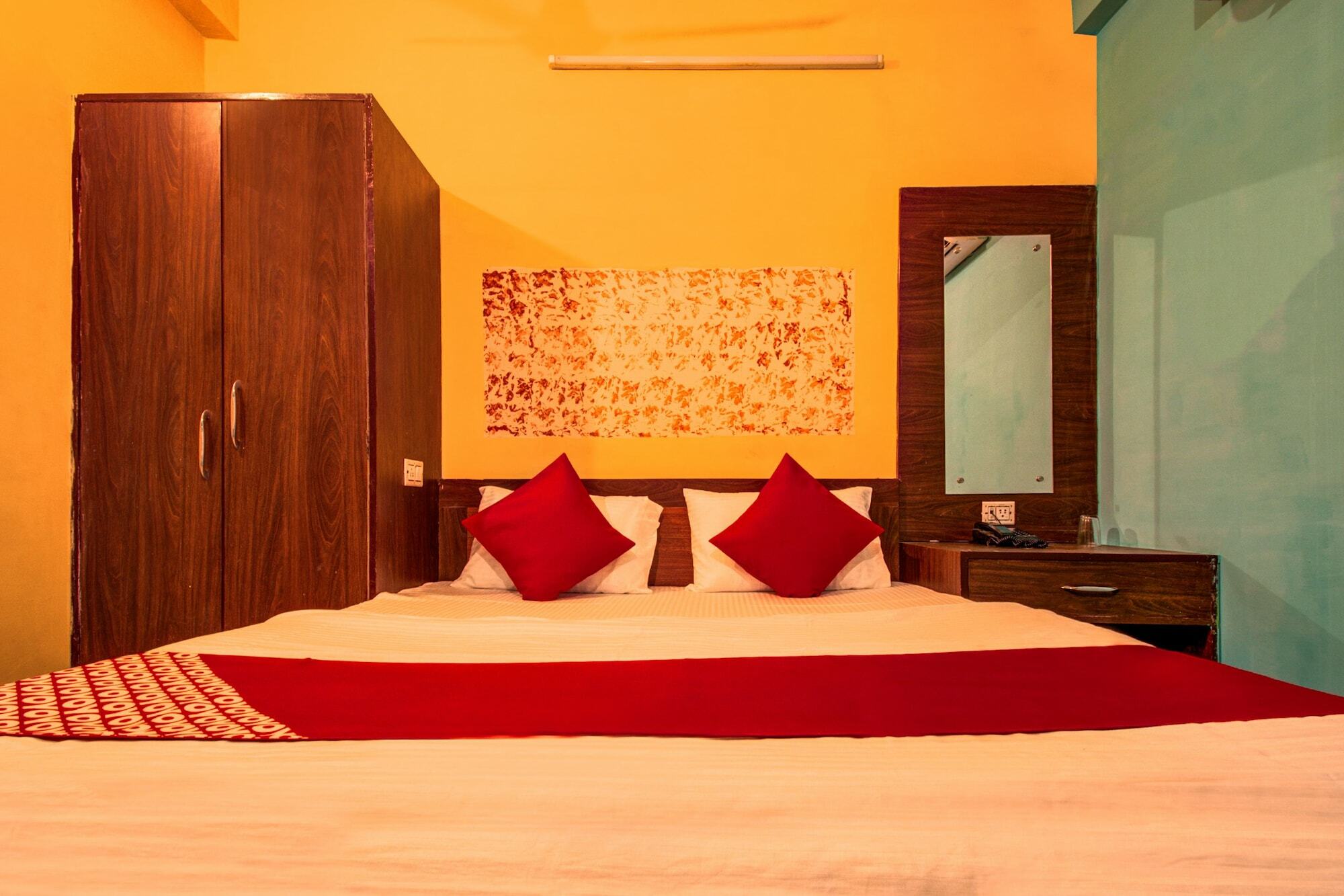 Oyo 23108 Bagga Hotel