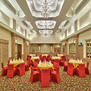Hotel Park Regis