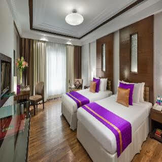 Park Regis Hotel