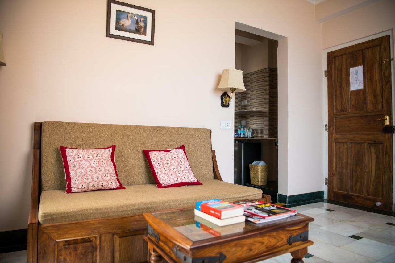 Arya Niwas Hotel 3*