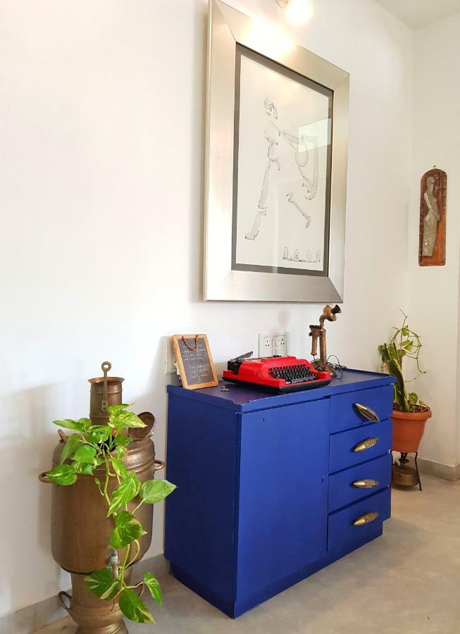 Artistic Sthan Apartment *
