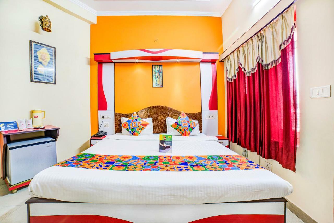 Fabhotel Raj Laxmi Palace Hotel