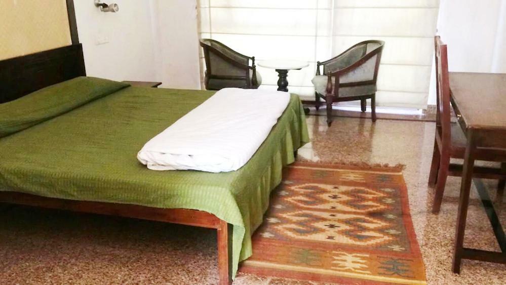 Hotel Estate Paradiso Jaipur
